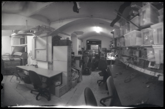 pinhole001